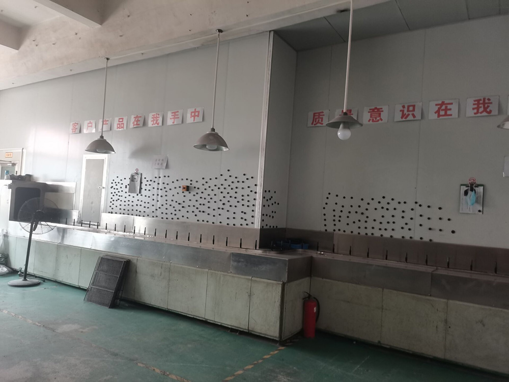 自动喷涂线上线区